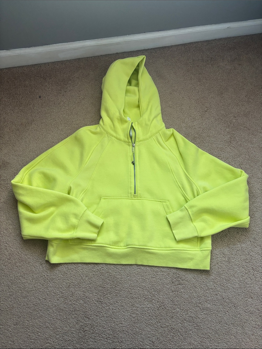 Lululemon cropped scuba